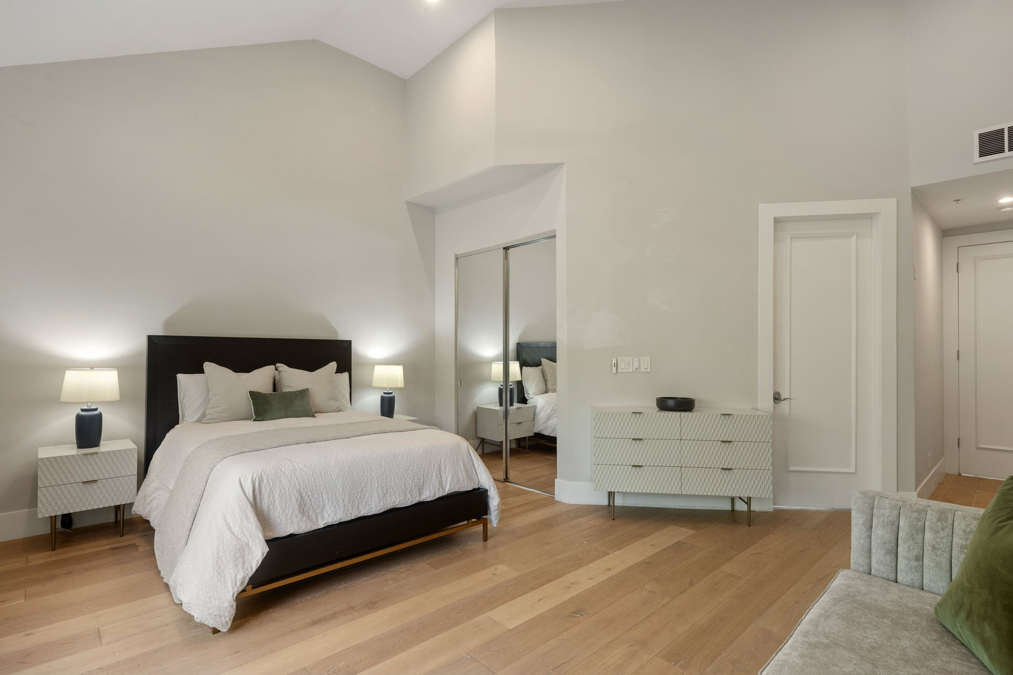 241 S Lasky Drive &mdash; primary bedroom and closet