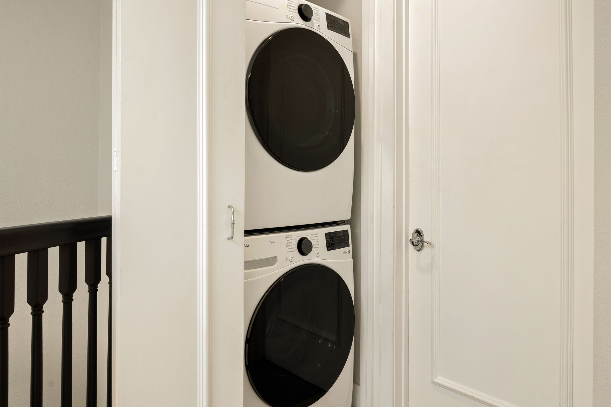 241 S Lasky Drive &mdash; laundry