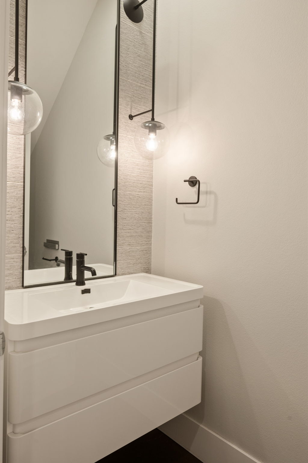 241 S Lasky Drive &mdash; powder room