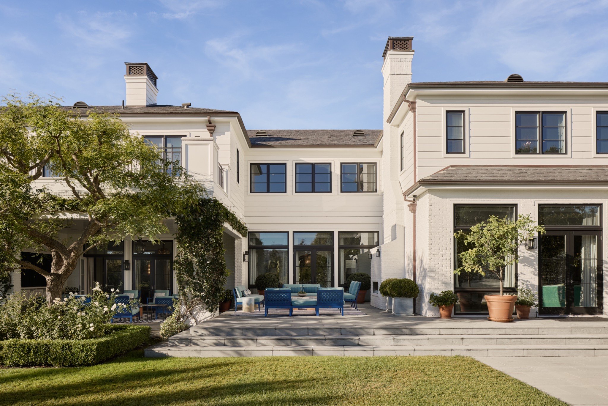 250 Carolwood Drive interior