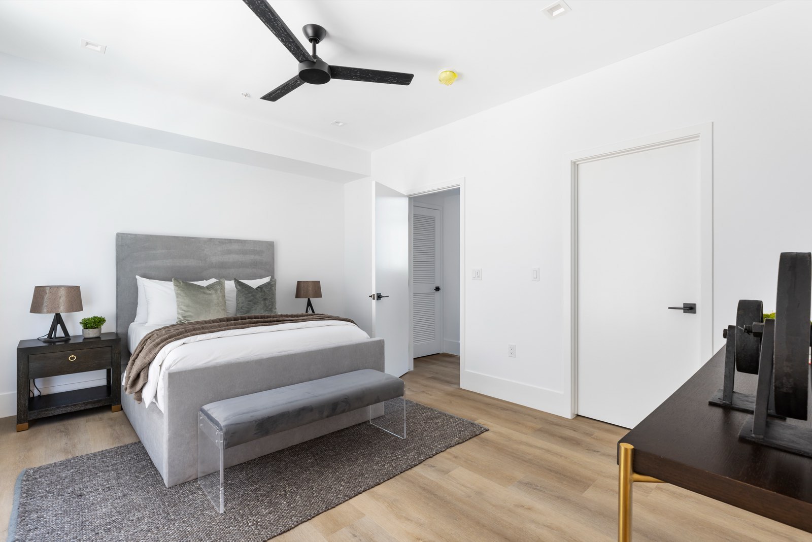 Crescent Heights &mdash; view 13
